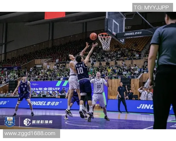 上海篮球队在篮球节奏排行榜中荣登第四名展现出强劲实力与团队协作 上海篮球队在篮球节奏排行榜中荣登第四名展现出强劲实力与团队协作