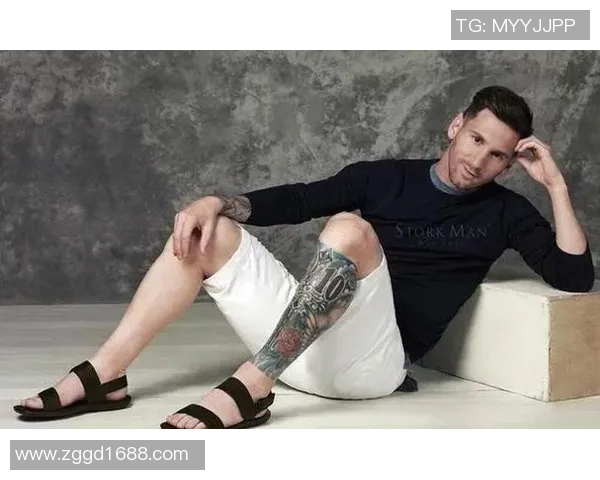 纹身足球明星的独特魅力与个性展现让人惊艳的面孔与球场风采