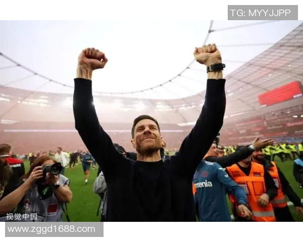 足球明星内德的精彩瞬间与职业生涯回顾图片集锦 足球明星内德的精彩瞬间与职业生涯回顾图片集锦