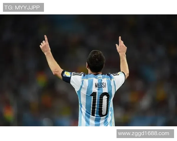 高清足球明星背心图片欣赏展现运动魅力与时尚风采